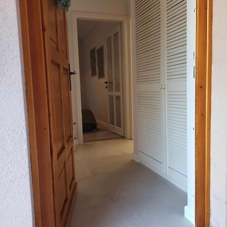 Selyemakacapartman Balatonlelle Exterior foto