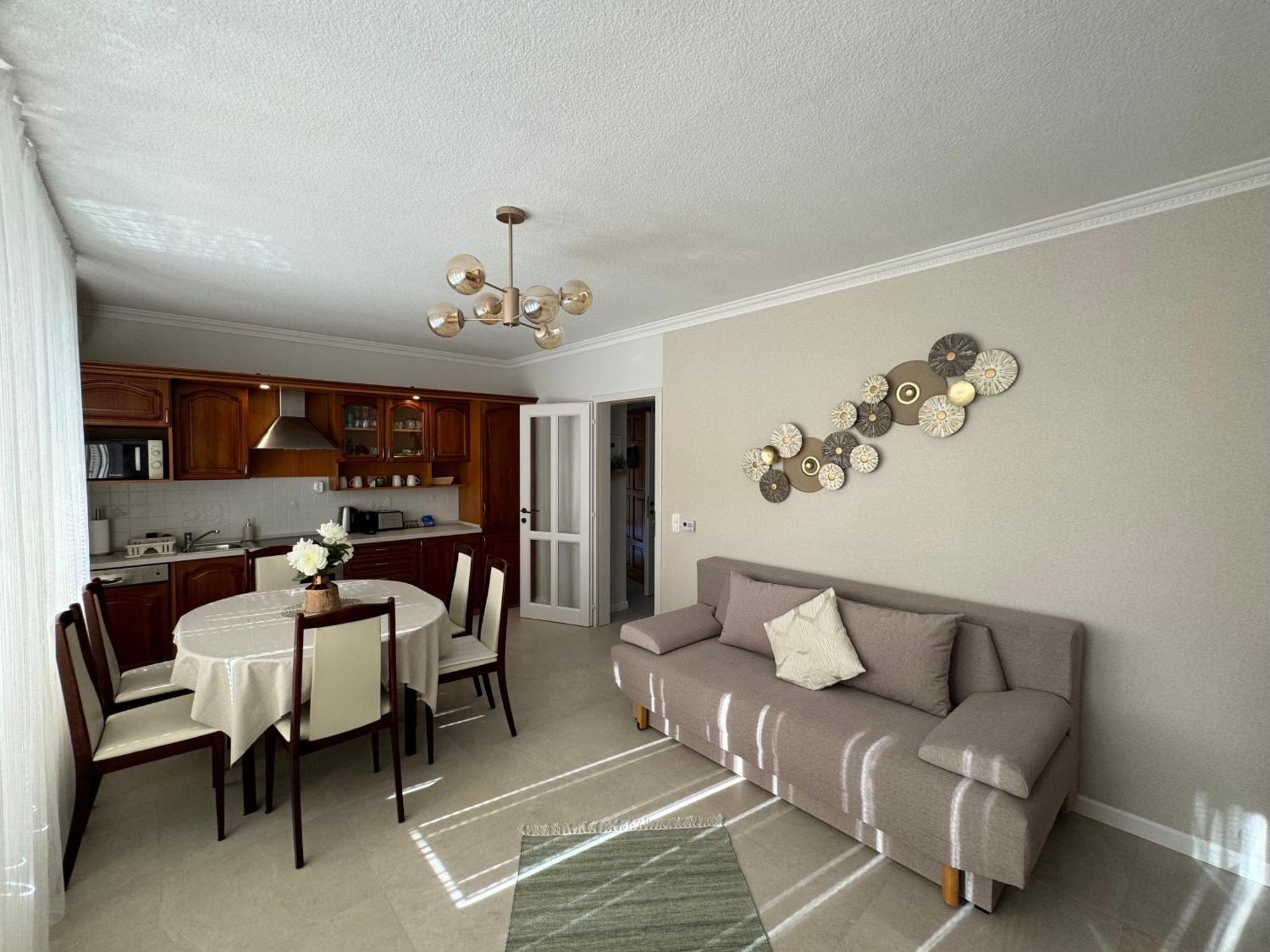 Selyemakacapartman Balatonlelle Exterior foto
